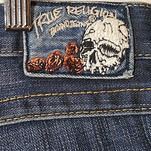 VTG True Religion  Women's Light Blue Wash Distressed made in USA - Picture 10 of 16